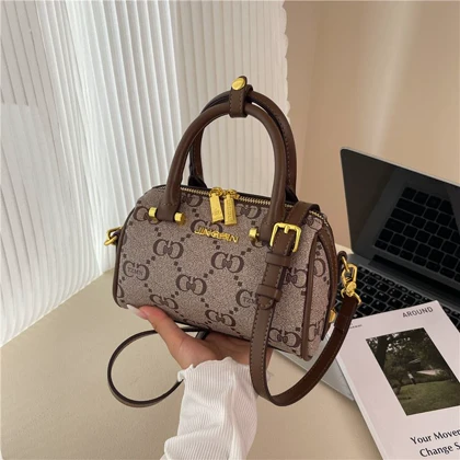 کیف دوشی وارداتی طرح COACH کد B342