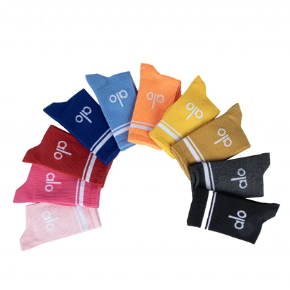 جوراب ورزشی ساق بلند زنانه طرح alo مدل w04011