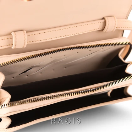 کیف دوشی زنانه چرم رادیس مدل Ronak کد 210-M.PRM