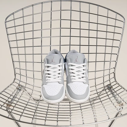 نایک ایر جردن وان طوسی سرمه ای زنانه (Nike Air Jordan 1 Low Navy Gray) کد 2332