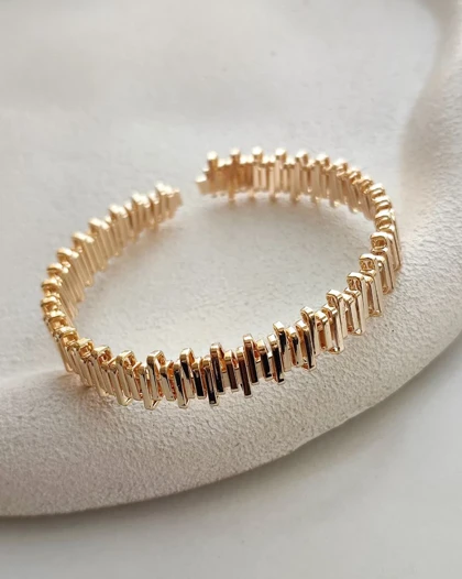 دستبند فانتزی آگرین