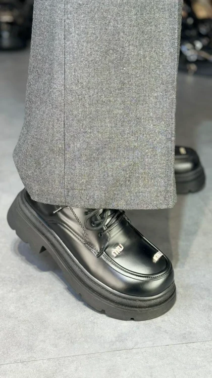 لوفر میومیو یراقدار نگینی L6010