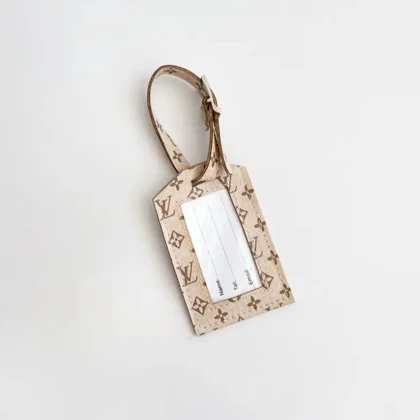 تگ چمدان طرح برند چرم نئون مدل Tag301