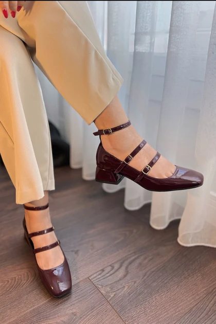 کفش پاشنه‌بلند کلاسیک زنانه polka-store polka-store