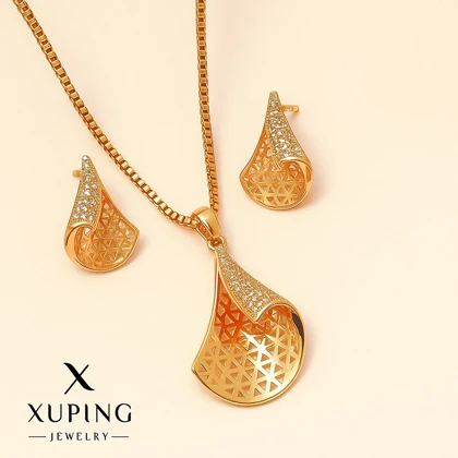 نیم‌ست زنانه طلایی طرح برگ نگین‌دار مجلسی – Xuping