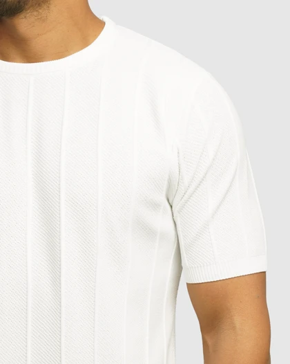 تیشرت طرح دار