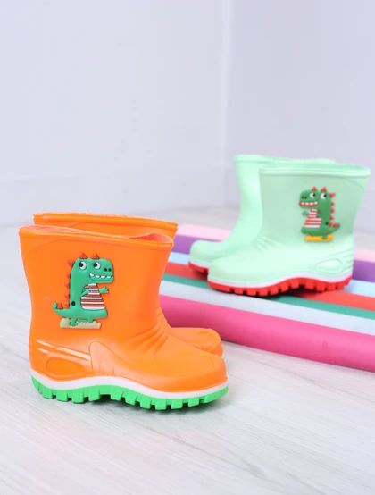 چکمه بچه گانه دایناسور