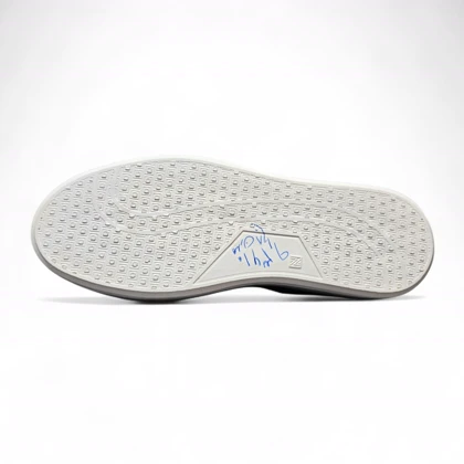 ونس اکو چرمی مشکی سفید