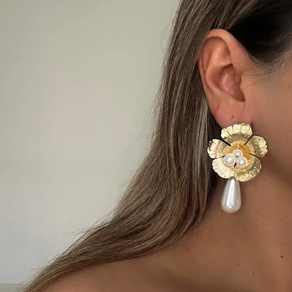 گوشواره گل مرواریدی کد 614