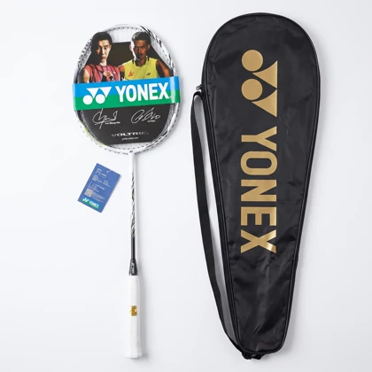 راکت بدمینتون یونکس مدل VOLTRIC