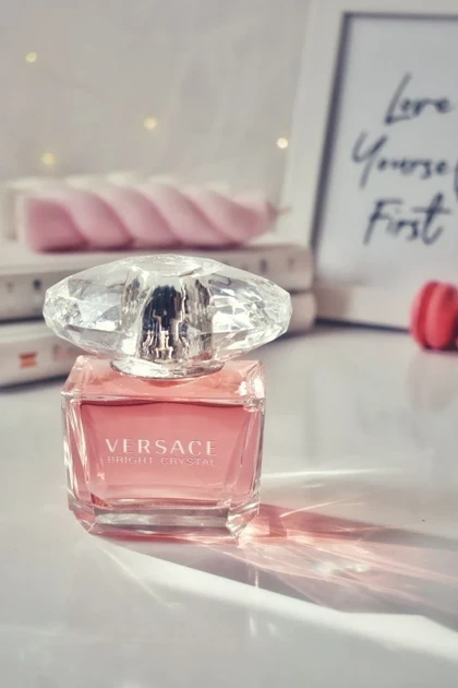 ورساچه صورتی برایت کریستالVERSACE - Bright Crystal