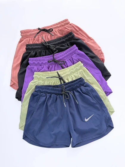 شورتک ورزشی بغل هلال جیب‌دار نایکی Nike