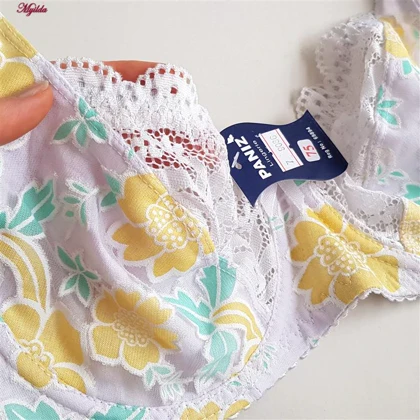 ست شورت و سوتین زنانه پانیذ مدل گیپوری فنردار کد 9036-6