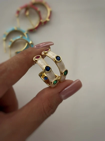 گوشواره های مینا کاری میخی