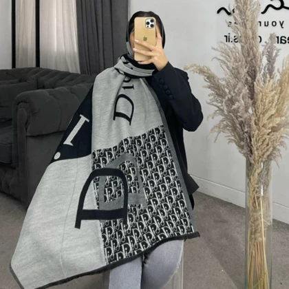 شال موهر dior