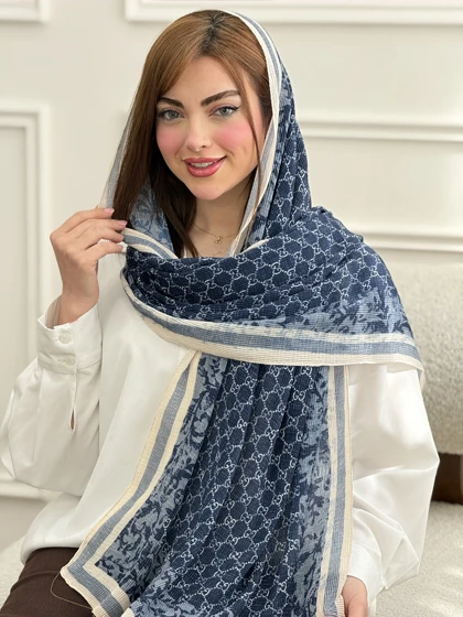 شال نخی پلیسه طرح گوچی