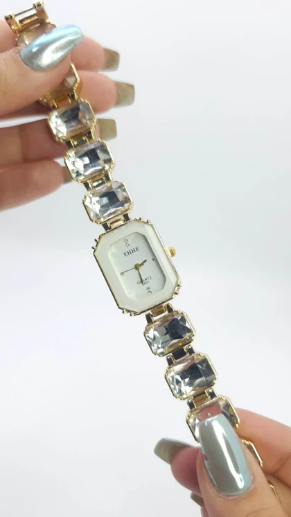 ساعت مچی زنانه مجلسی EHHE نگین‌دار با موتور کوارتز