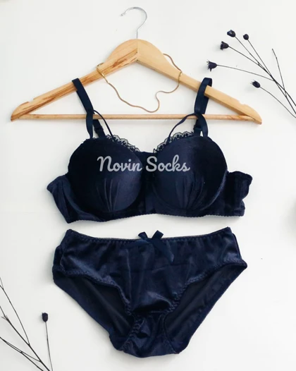 ست شورت و سوتین مخمل سایز 75