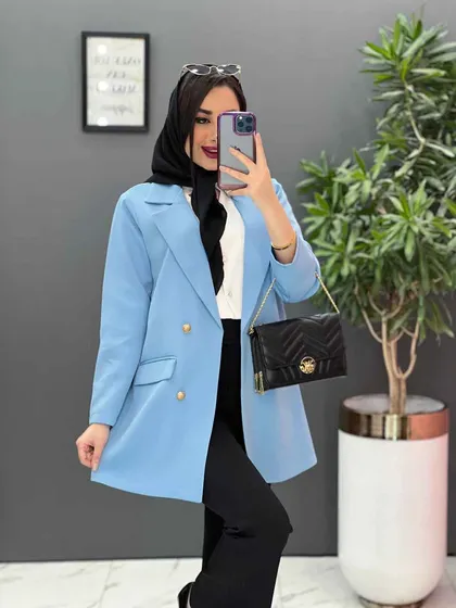 مانتو کتی مازراتی دکمه ژنرالی