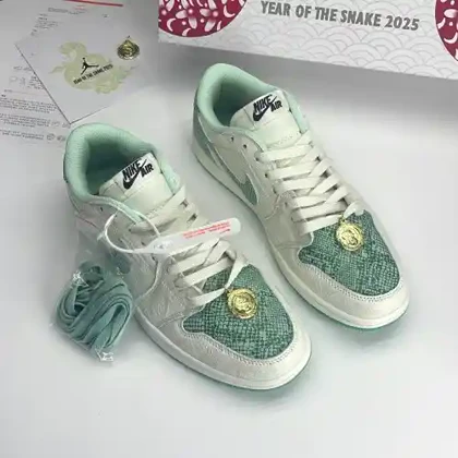 کفش نایک ایر جردن وان لو ماری 2025 Nike Air Jordan 1 Low Marie