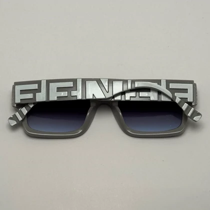 عینک آفتابی فندی FENDI طوسی کد 23087 - کیفیت مستر - لیمیتد ادیشن