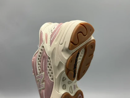 کتانی نیوبالانس 1000 صورتی/New Balance