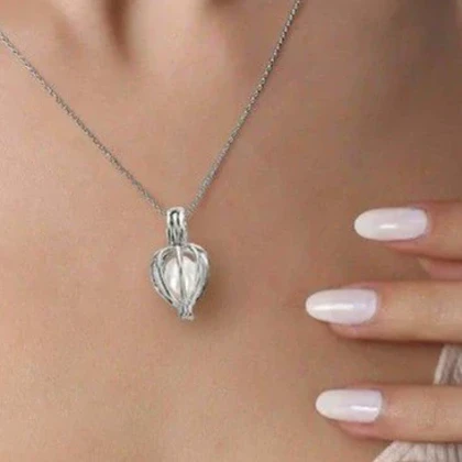 گردنبند مروارید عشق گردنبند مروارید کنسرو