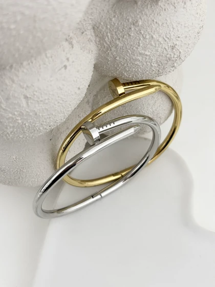 دستبند میخی کارتیر زنانه 829