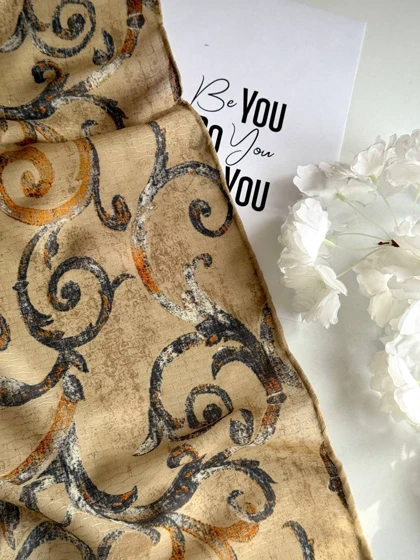 روسری نخی فرفروژه