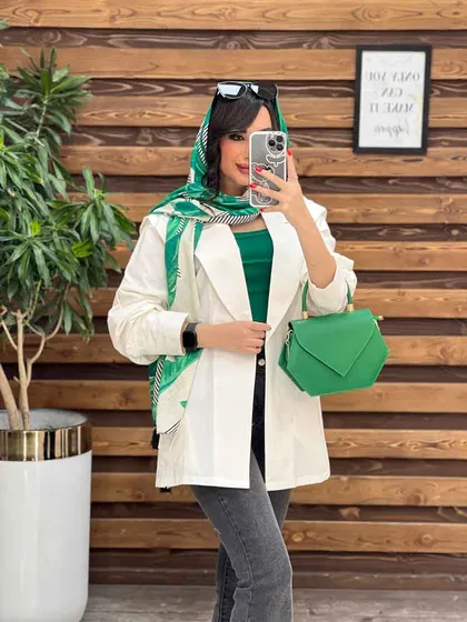 مانتو سرشانه ژیله دار پشت پاگن