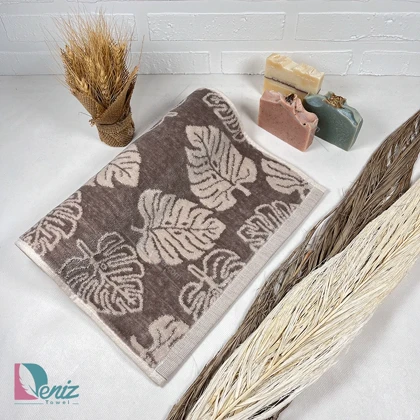 حوله دستی طرح هاوایی رنگ نسکافه ای