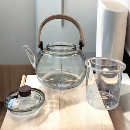 قوری پیرکس 1100میل در دو رنگ