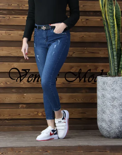 شلوار جین آبی تیره