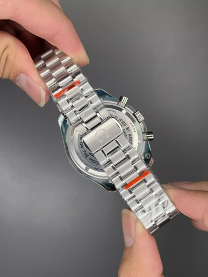 ساعت مچی امگا اسپیدمستر بند سیلور صفحه مشکی Omega Speadmaster SuperRacing