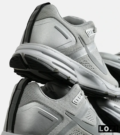 کفش کتانی مردانه طوسی 24 NIKE zoom structure