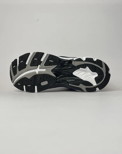 کفش ورزشی نیوبالانس 1064 مشکی