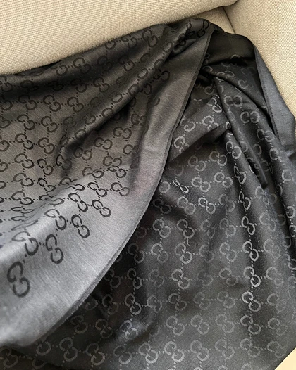 Shawl 0182