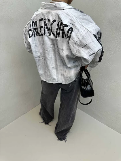 کت BALENCIAGA