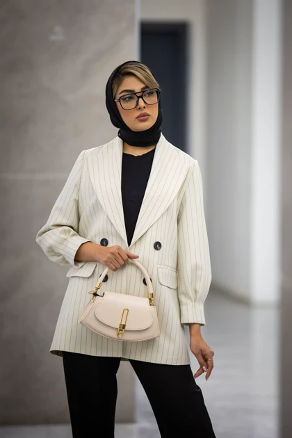 مانتو مازراتی کجراه دیپلمات مچ پیله