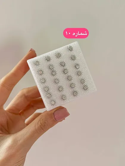 گوشواره پلاستیکی