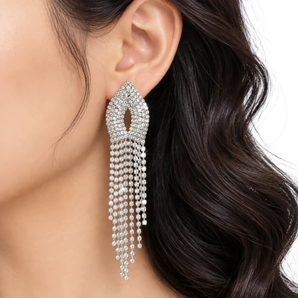 گوشواره نگین‌دار مجلسی کد gnm257 گالری زیورالات آوآرین