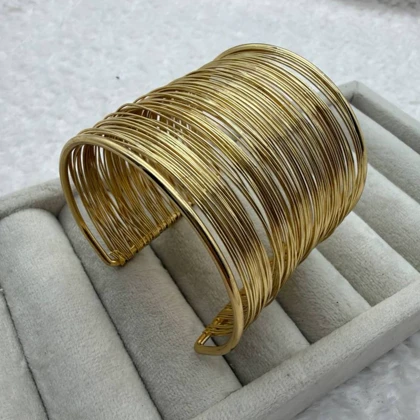 بنگل طلایی پهن