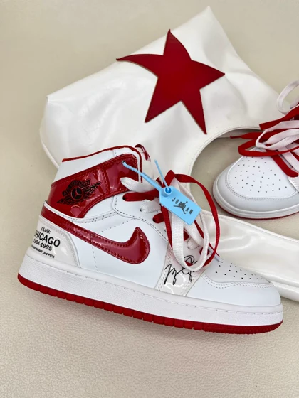 کتانی ونس زنانه ساق‌دار ایر جردن 1 امضا شیکاگو 1 NIKE AIR JORDAN کد 912