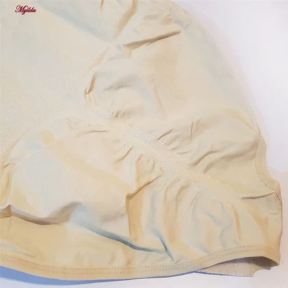 گن ساعت شنی زنانه آرتان مدل قزن دار بند متحرک کد 3023