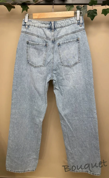 شلوار جین نیم بگ