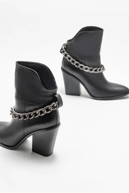 بوت و نیم بوت زنانه اله elle