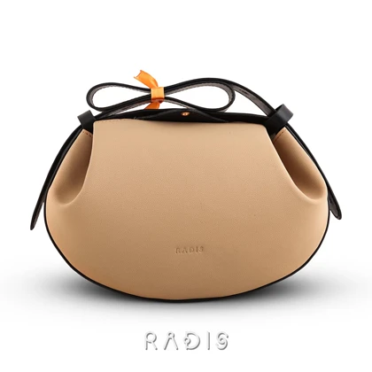 کیف دوشی و دستی زنانه چرم رادیس مدل Airal کد 137-M.BS