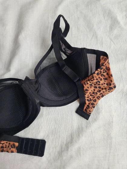 سوتین تک اسفنجی نازک CHLX کد: 33445