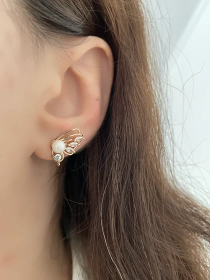 گوشواره های میخی مرواریدی ژوپینگ