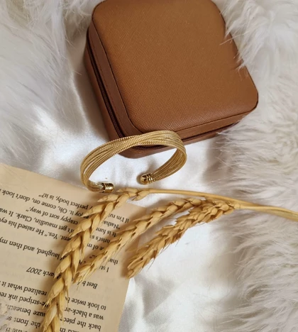 دستبند های طرح طلا فشن